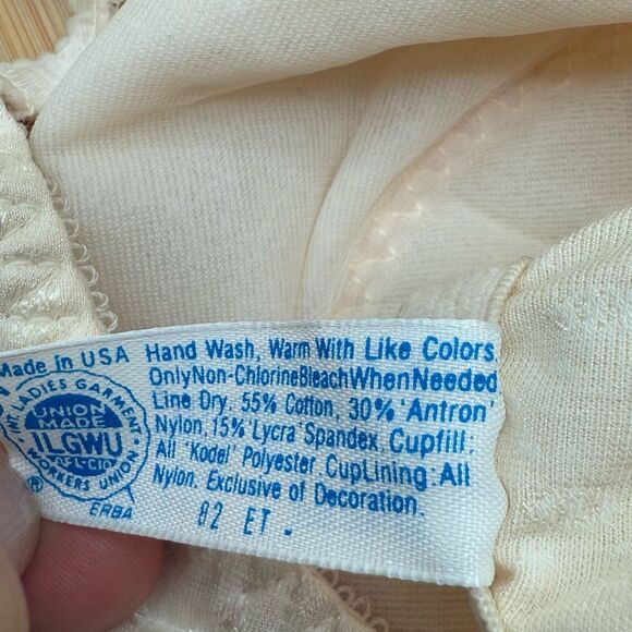 Vintage 70's Stretch-Tee Maidenform Bralette Size 34A Lace Trim Made in USA NWT - Picture 4 of 8